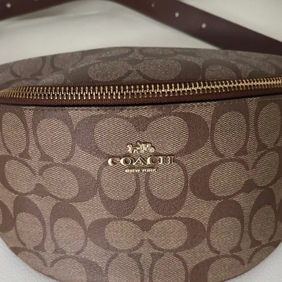 Coach Monogram Crossbody/Fanny pack or waist bag, adjustable strap. New With Tag - Picture 5 of 17